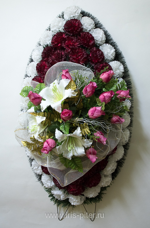 Венок большой с сеткой и лилией